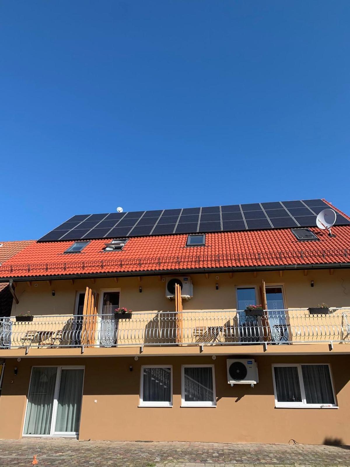 Molnar Apartman Zamárdi Esterno foto